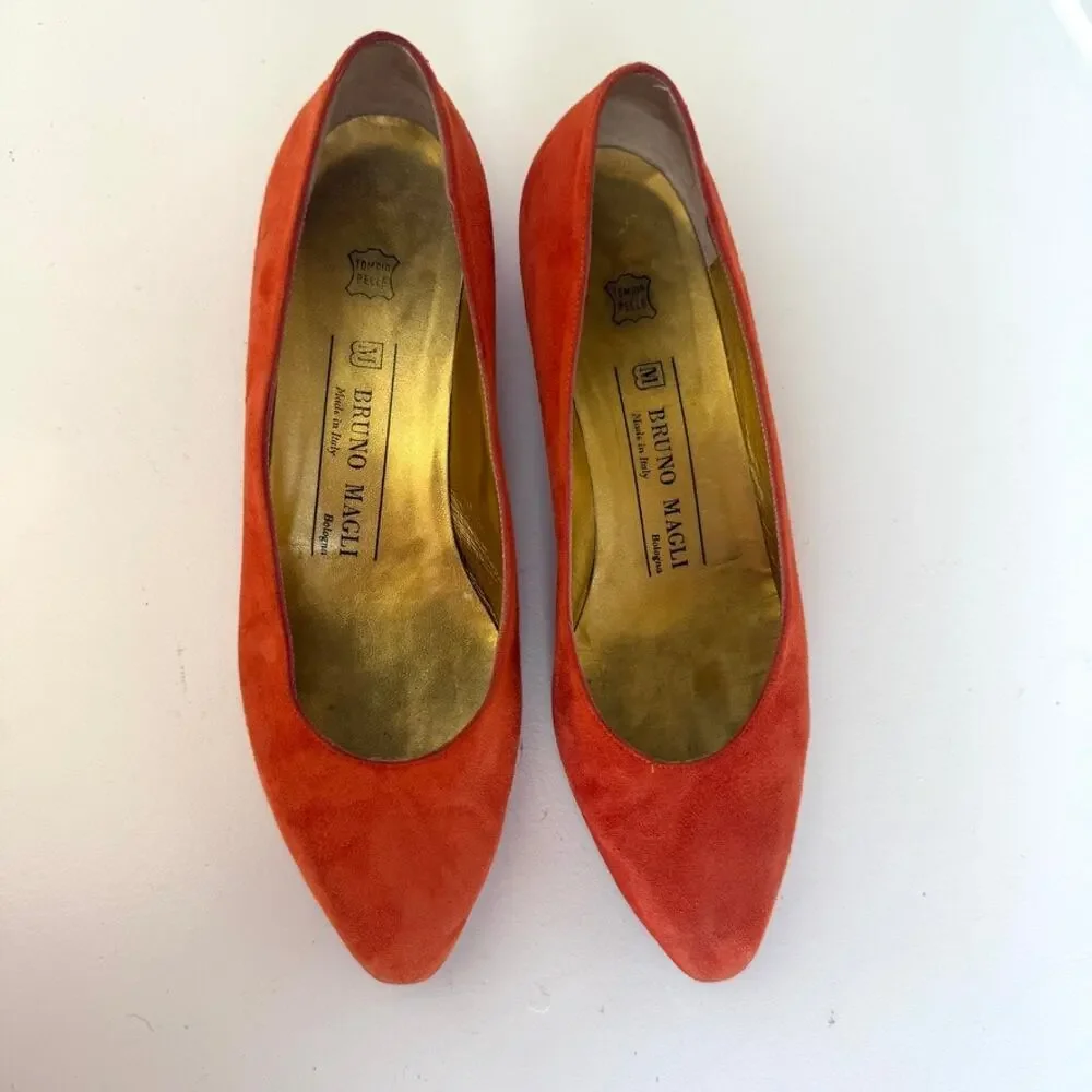BRUNO MAGLI Suede Pumps Vibrant Orange Low Heel Made in Italy Vintage 7B Classic